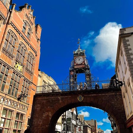 Chester City Centre Town House Exterior foto